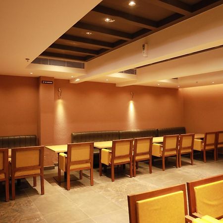Viraj Retreat Hotel Mundrothuruth Exterior foto