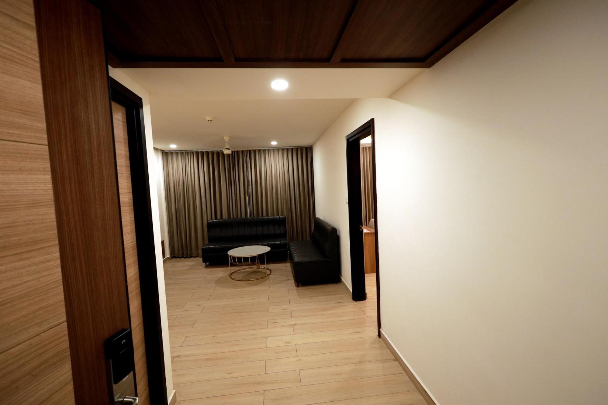 Viraj Retreat Hotel Mundrothuruth Exterior foto
