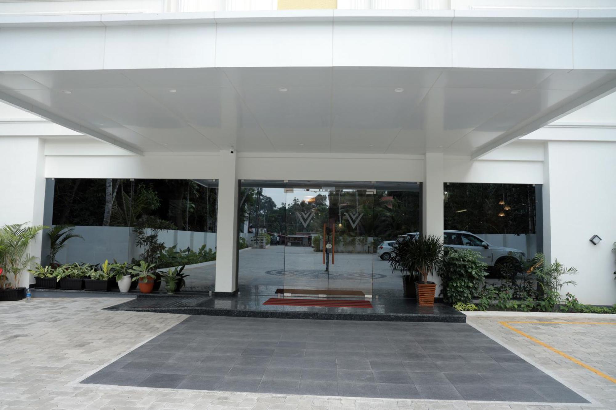 Viraj Retreat Hotel Mundrothuruth Exterior foto